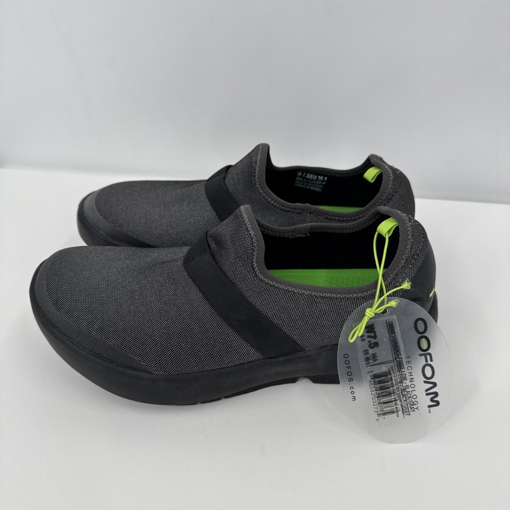OOFOS OOmg Fibre Low Black Gray Recovery Slip On Loafer Shoes 7.5 NEW Comfort
